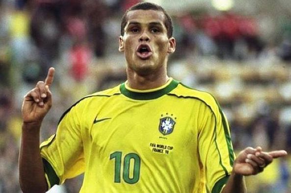 仅展示了他 仅展示了他